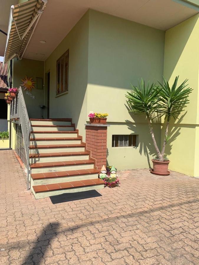 ホテル Sole Gattinara エクステリア 写真